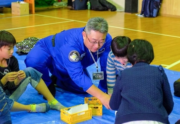 JAXA認定講師が教える「コズミックカレッジ」in 生物理工学部　無線機で交信！有人惑星探査を体験しよう！