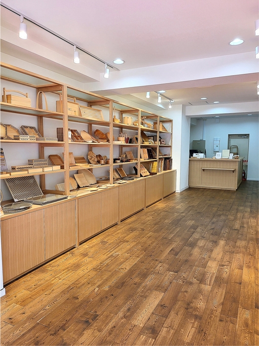 青山食演生活 ショップ内装03