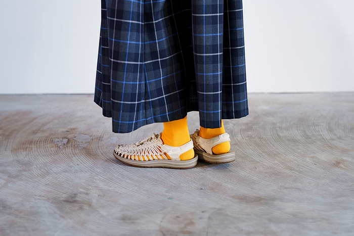 美濃和紙を使用した靴下ブランド「AMIGAMI」 岐阜県関市の靴下工場・東洋繊維が生産しているソックス