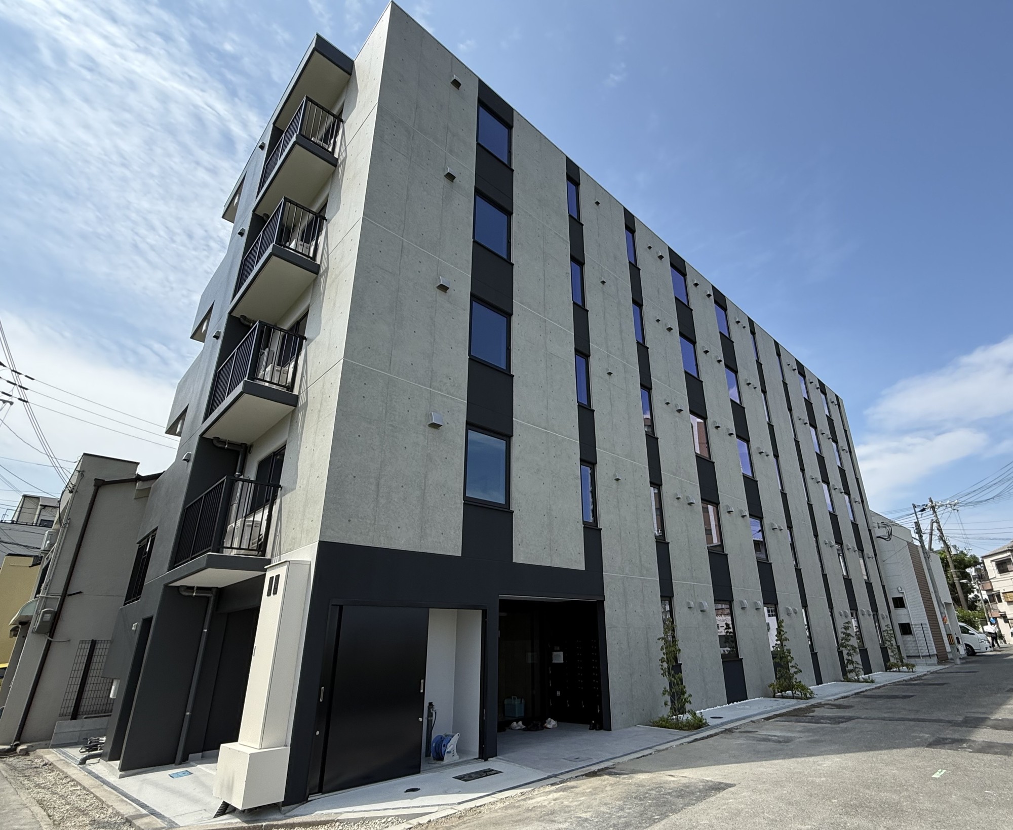朝の身支度がスムーズになる時短設計　
都市型デザイナーズ賃貸マンション「LEGALAND福島North」竣工