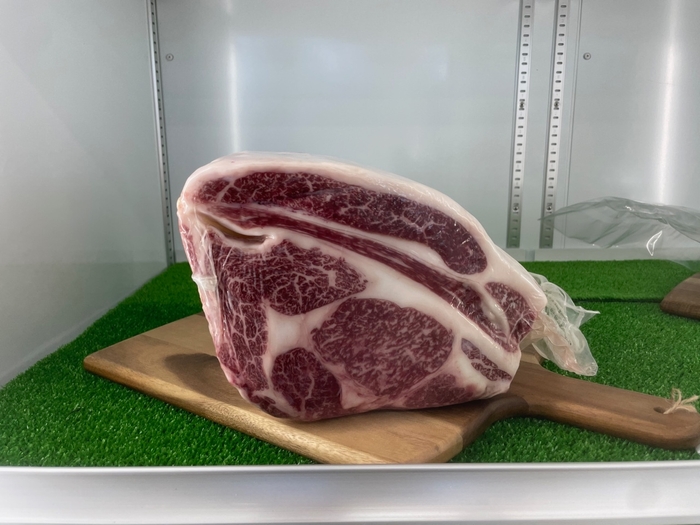 お肉が売りです!