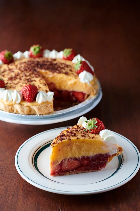 ストロベリークリームパイ 1ピース 732円+税