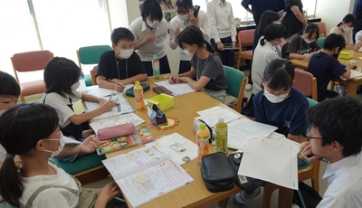 地域の小学5・6年生が高校生と一緒に楽しく学ぶ　キッズチャレンジ in 近大福岡高校「夏休み、楽しく学ぶ1日」開催