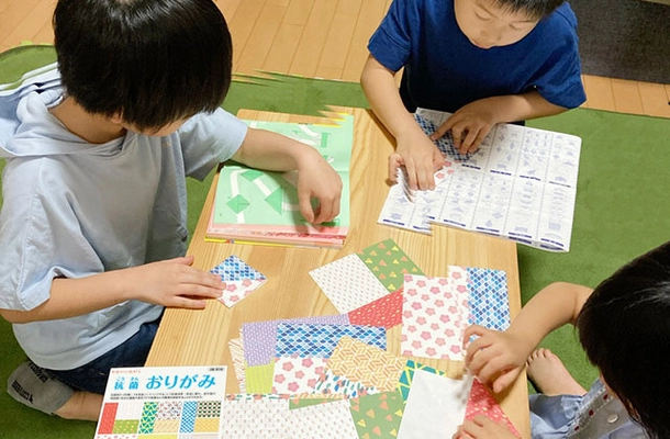 家族みんなで安心して遊べる「抗菌おりがみ」が新発売！ 多彩なカラーやアニマル柄まで種類も豊富