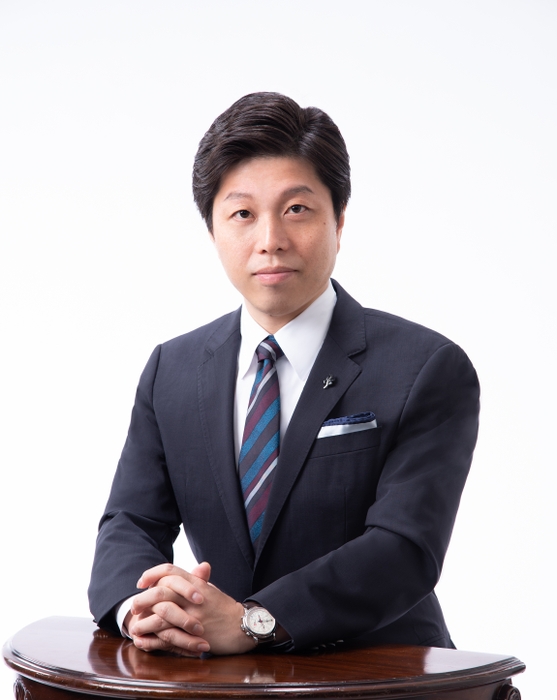 学習院大学 経済学部 特別客員教授 深見 嘉明
