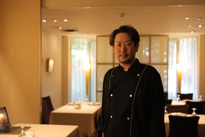 フランス料理 ミル・エルブ 料理長 向野 祐介