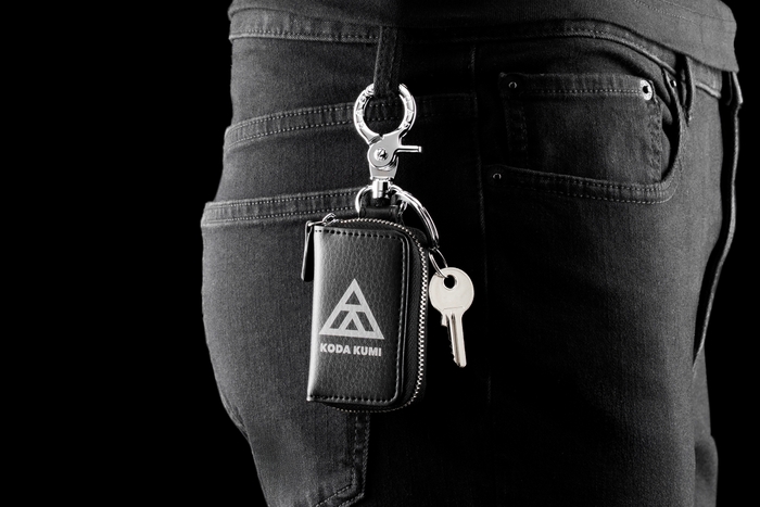 D.A.D × KODA KUMI スマートキーケース II