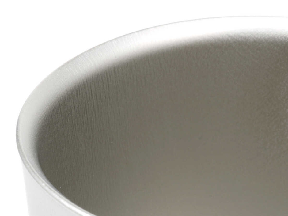 2.口触りの良さを追求した飲み口