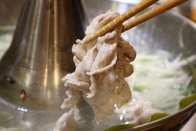 豚しゃぶはストレートでつけて食べると最高です