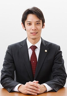 柏事務所所長 弁護士 川崎 翔