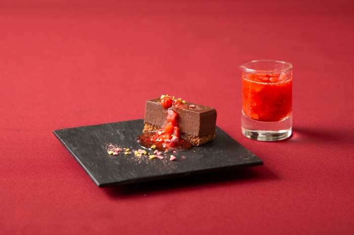 ランチ予約特典ショコラテリーヌ(いちごソース添え)