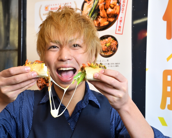 チーズが伸びるドッグ 代表岩月