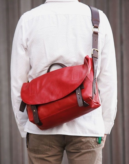 レザーメッセンジャーバッグ