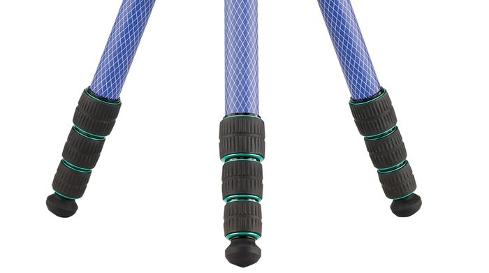 ロックナットはグリーン