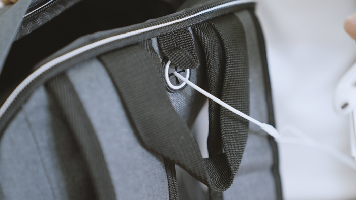 イヤホンホール