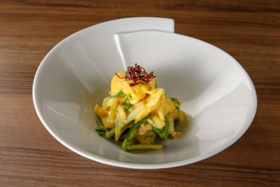<夕食一例>前菜料理もオーダーをしてから仕上げます