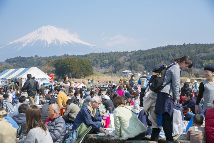 富士山と蔵開き休憩所