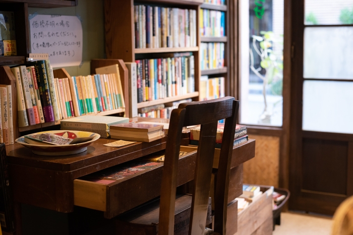 柳橋や下町文学を取り揃えています