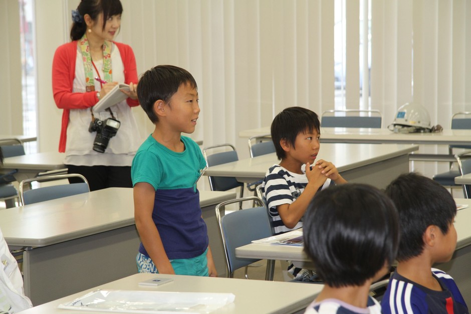 「僕のお父さんはどんな仕事をしていますか?」と質問