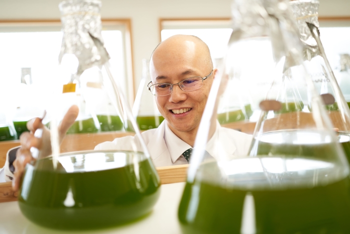 温泉微生物研究所所長 加世田 国与士