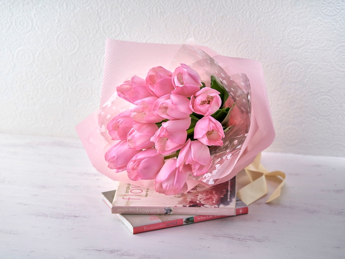 花束「ラブハート」 税込5&#44;400円（本体価格 5&#44;000円）