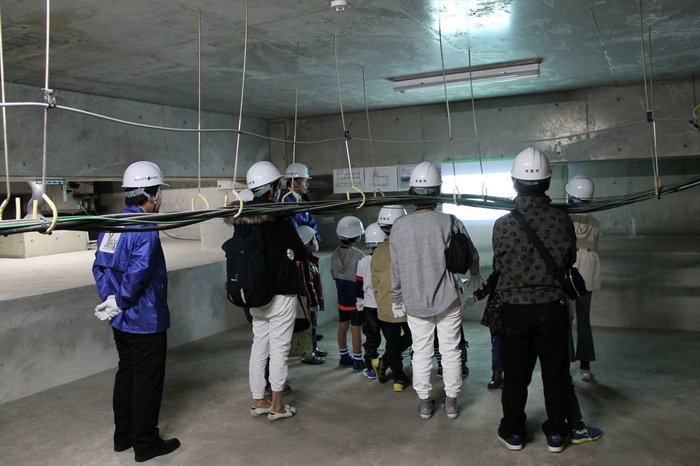 免震構造マンション地下免震ピット見学会