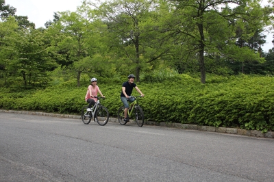 清々しい空気の中でサイクリングや森林浴も