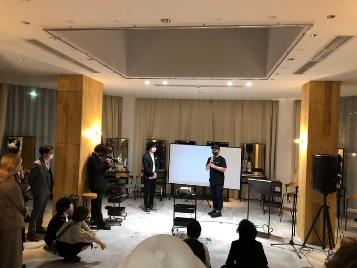 The Salons Japan 代表取締役 清水秀仁(i. OSAKA レセプションパーティにて)