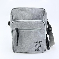 スヌーピーの優秀ショルダーバッグ特集！シンプルデザインでユニセックスに活躍