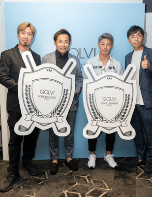 左からYASS、森福允彦、冨澤大智、代表取締役 能登潤一郎