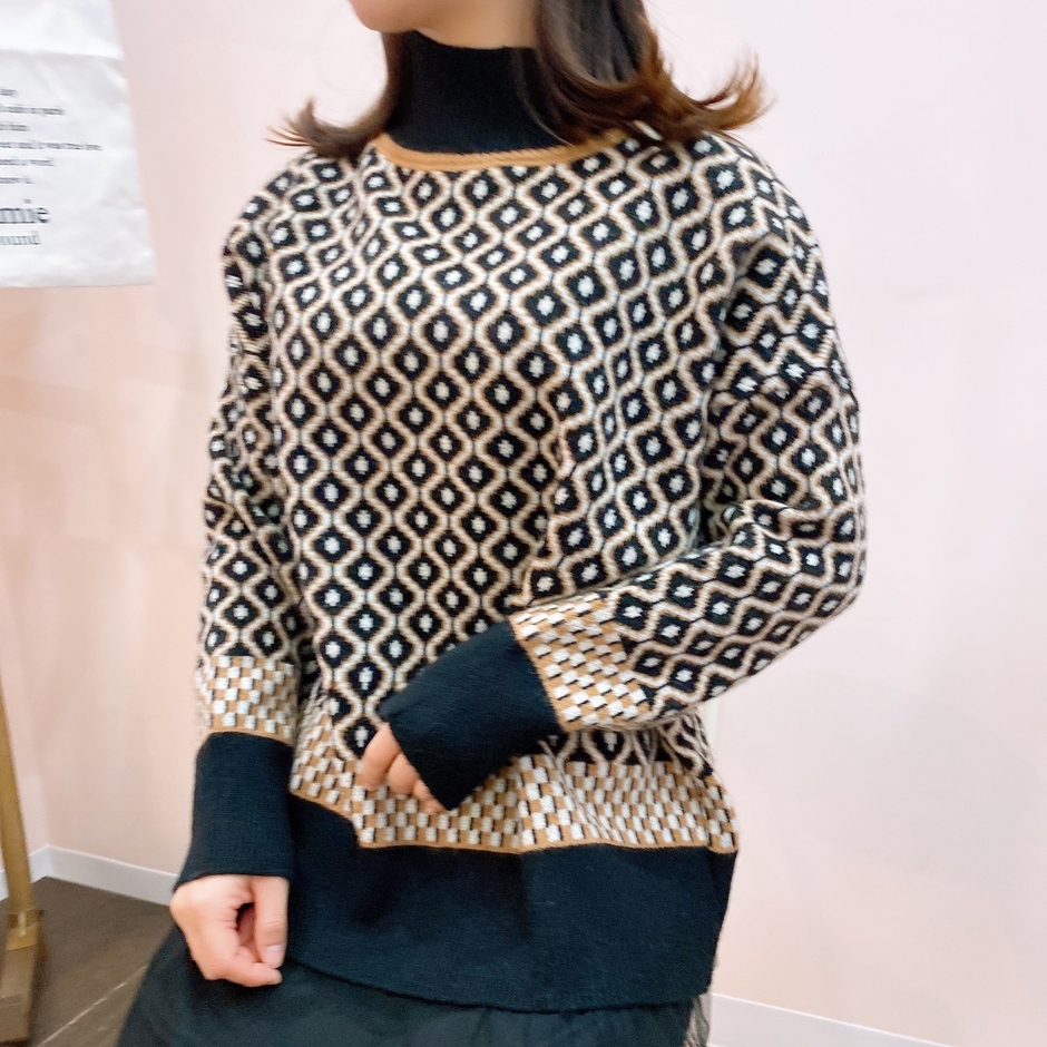 ハイネックデザインニットトップス21FWNEH122