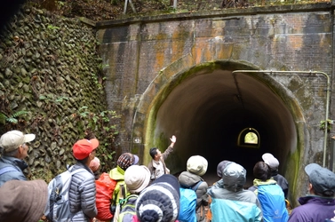 小峰公園　古道めぐり　～もうひとつの絹の道～