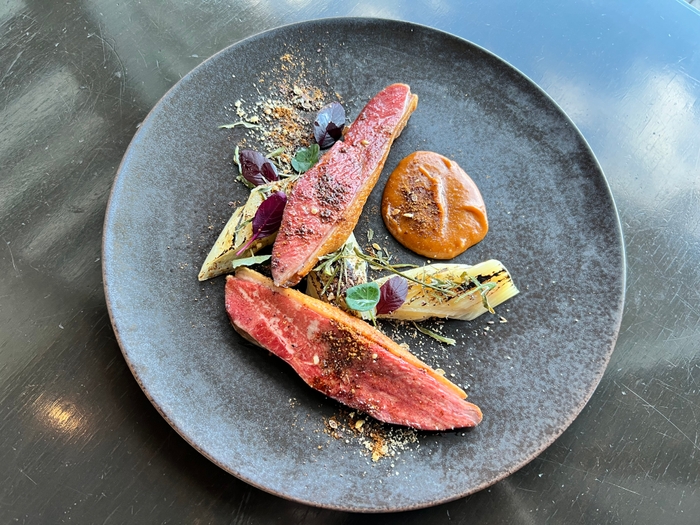 昨年度フェアのメニュー例:近江鴨のタンドール(NIRVANA)