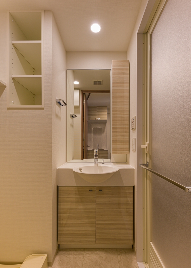 B1タイプ　洗面室