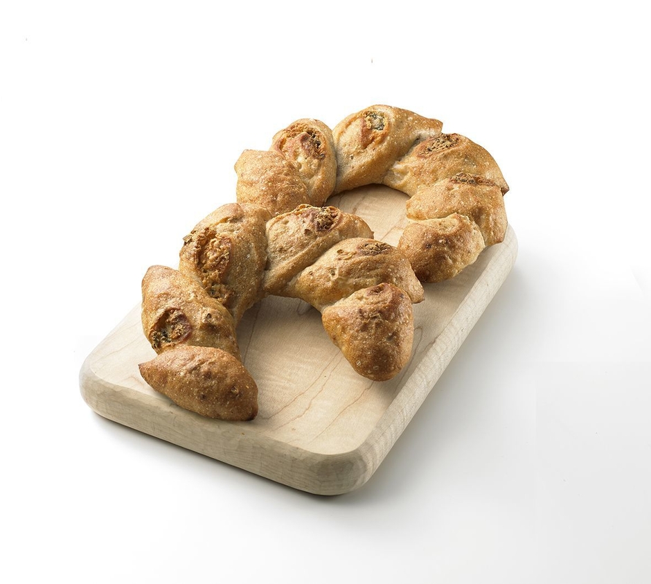 ＜トロワグロ×ラベイユ＞「トロワグロ」アカシアはちみつとブルーチーズのカンパーニュ