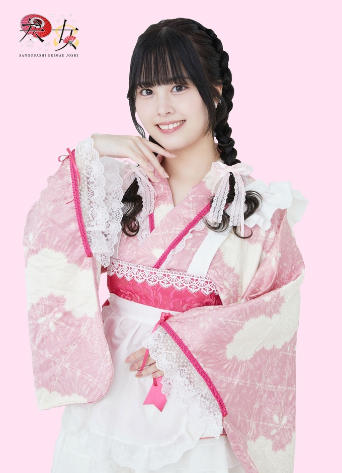 芽城まゆ（サディスティックプリンセス／桜色担当／奇跡を司る女神）