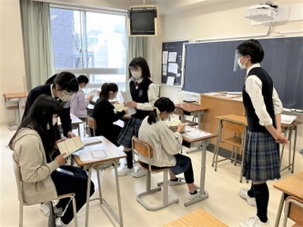 麹町学園女子が在校生と一緒にクイズに挑戦していく 「春のオープンキャンパス」を4月29日に開催