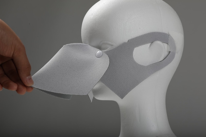 ショク(食)マスク (開閉した画像)