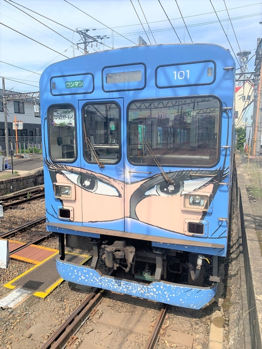 ブルー忍者列車