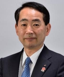 関　総一郎氏