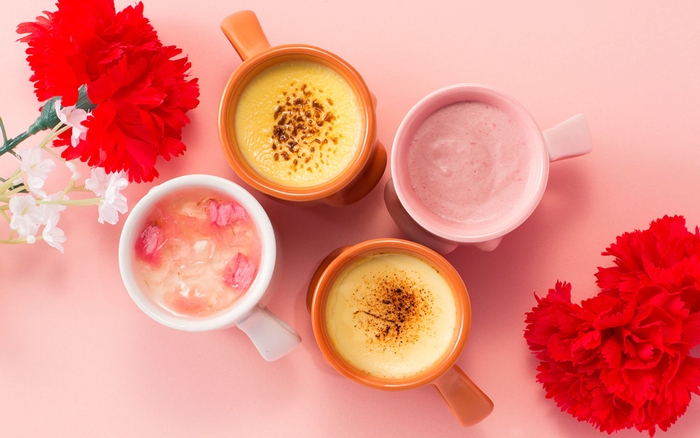 気分も華やぐカラフルなプリンたち