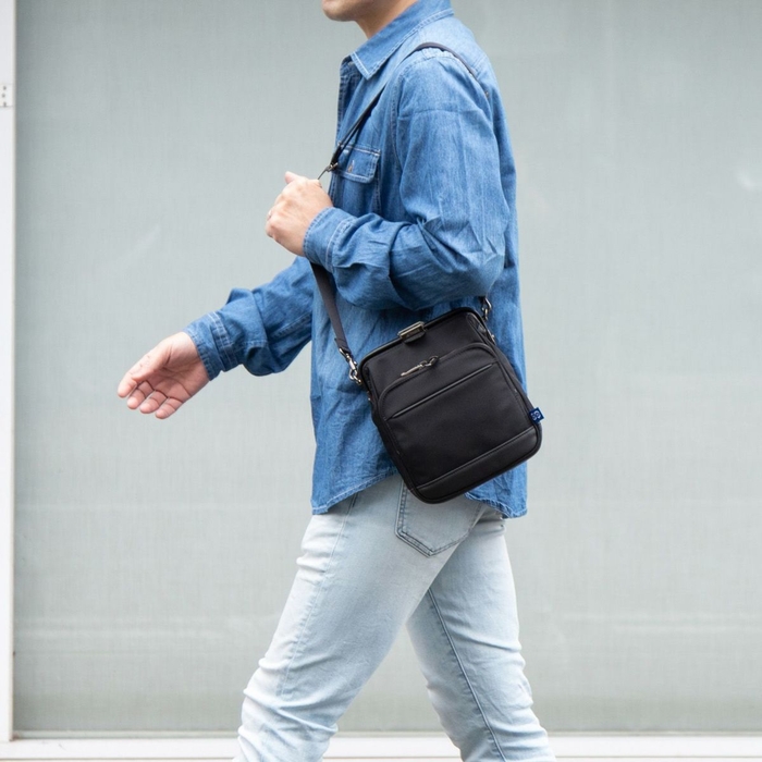 個性的なダレスバッグタイプ「Cavallo(カバロ)for the Blue ダレスショルダー」