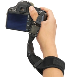 カメラ用品ブランドUSA Gearより、カメラリストストラップと カメラバックパックを各種ECサイトにて販売を開始