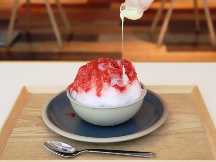 かき氷(いちご生練乳) 980円