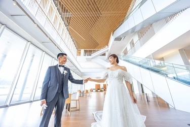 オープン前の美術館を“ふたり占め”！ 鳥取県立美術館のフォトウェディングプランを ホテルセントパレス倉吉がプロデュース・販売開始