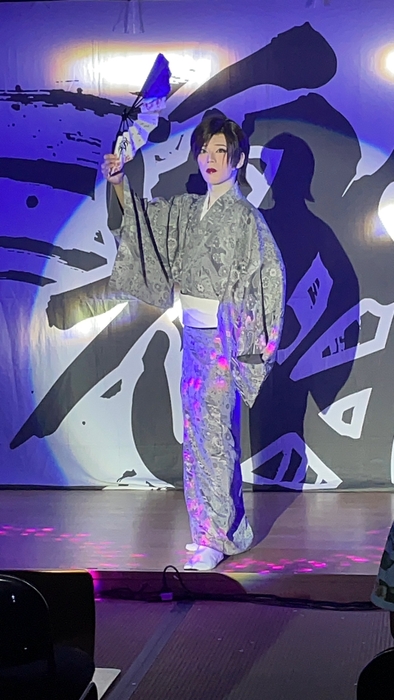 舞踊ショー(立役)