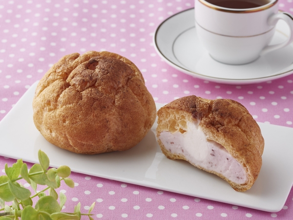 苺のシュークリーム商品画像(画像はイメージです。)