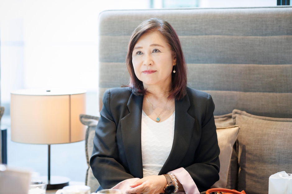 当社代表・ウェルビーイングアドバイザー:芳子 ビューエル