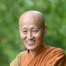 イギリスのアマラワティ僧院副僧院長 アチャン・ニャーナラトーさま