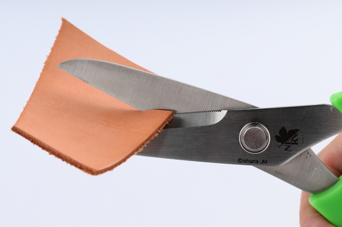 初号機モデル 革切り